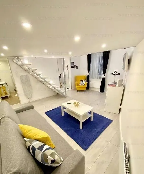 Apartment Keleti Palyaudvar Train Station-Home Budapest