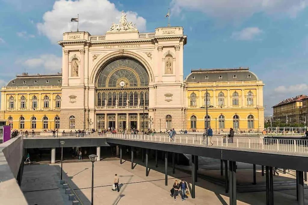 Apartment Keleti Palyaudvar Train Station-Home Budapest